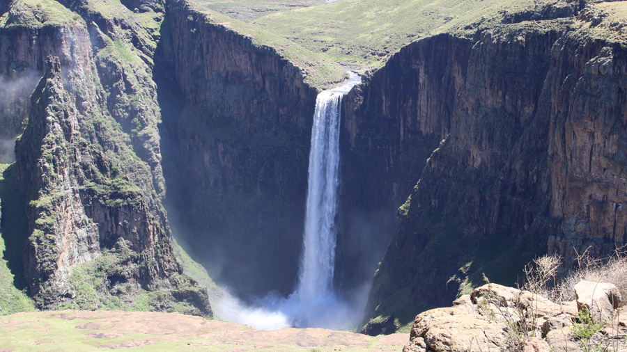 Lesotho Cascade de Semonkong