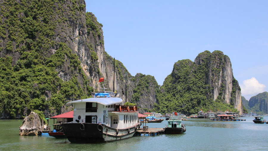 Vietnam Halong bay