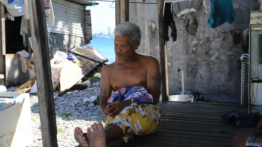 Tuvalu Vieille femme
