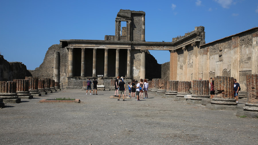Italie Naples Pompei Temple