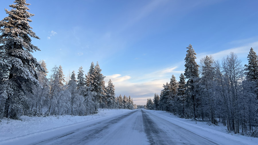 Finlande Finlande Laponie Route enneigee